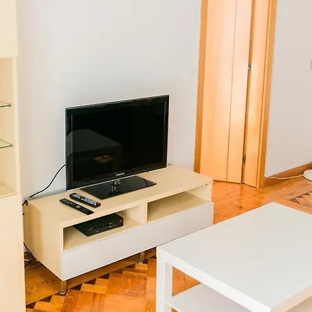 Beguest Stylish Ourique Market Apartment Lisbon