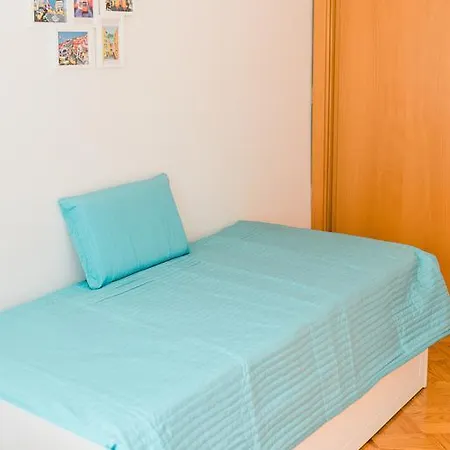 Beguest Stylish Ourique Market Apartment